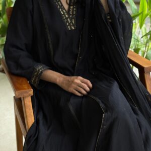 A669 (Black)